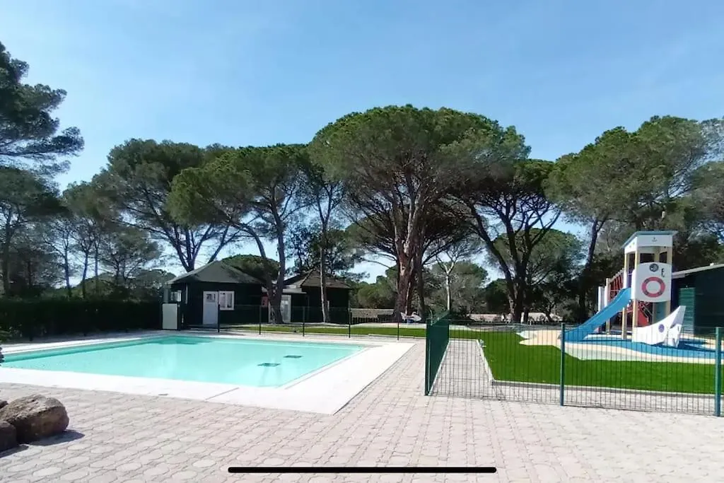 Le Papillon Maitiss Apartment Saint-Raphael  0*, Saint-Raphael (Var)
