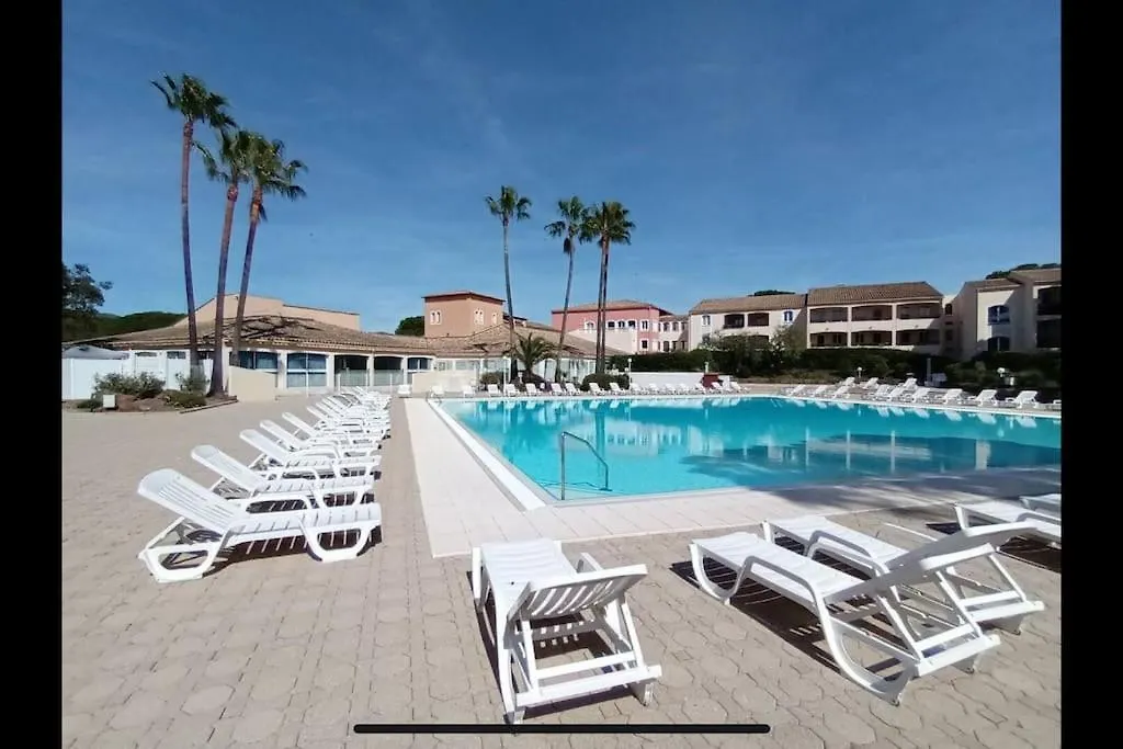 Le Papillon Maitiss Apartment Saint-Raphael