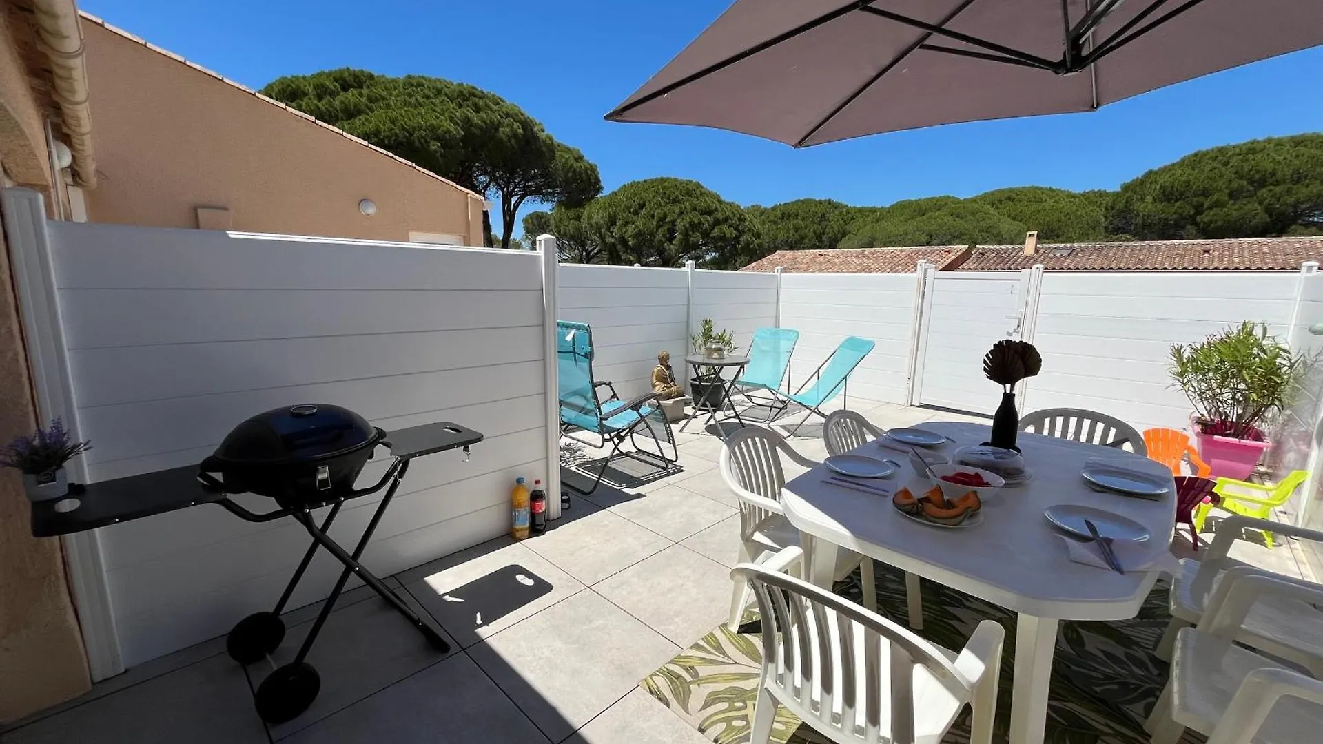 Le Papillon Maitiss Apartment Saint-Raphael  France